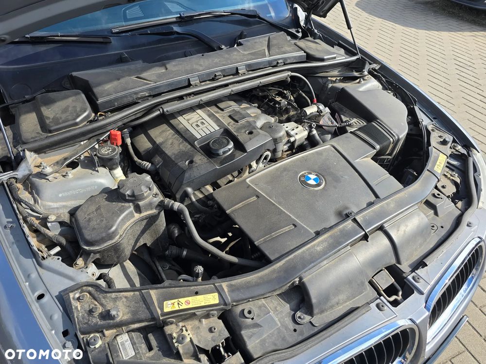 BMW Seria 3 - 16