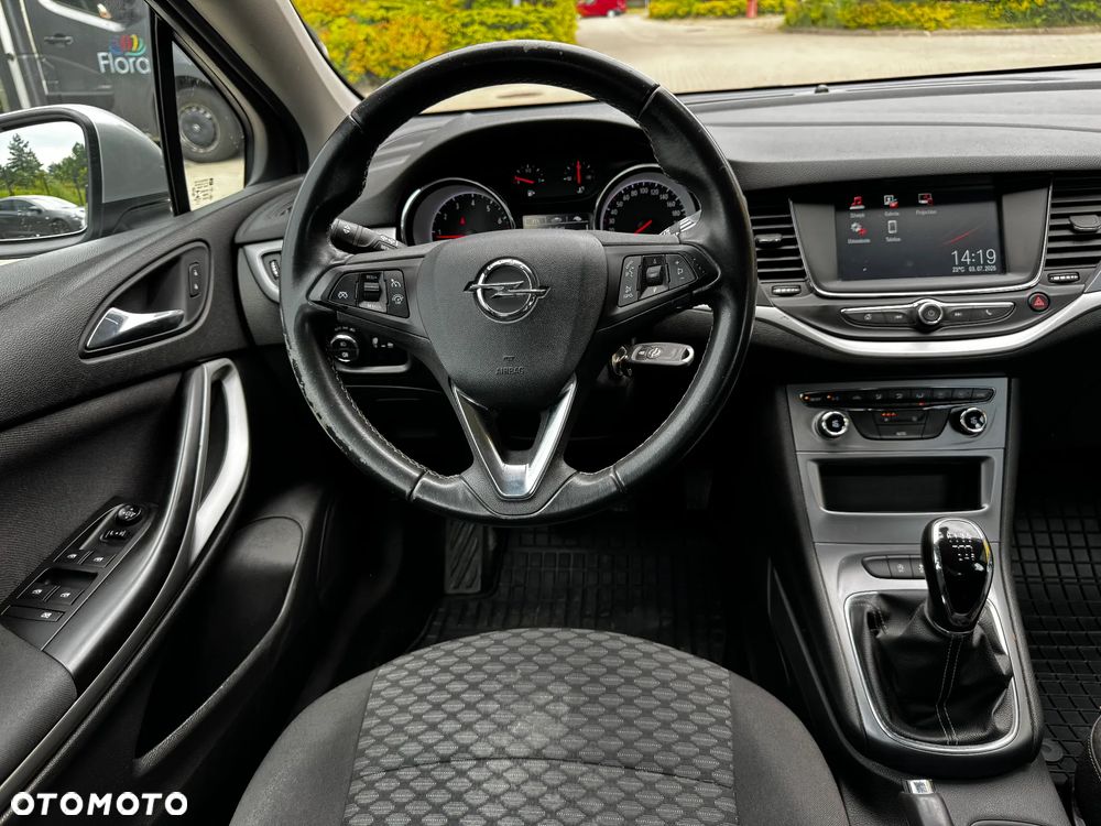 Opel Astra V 1.4 T Enjoy - 11