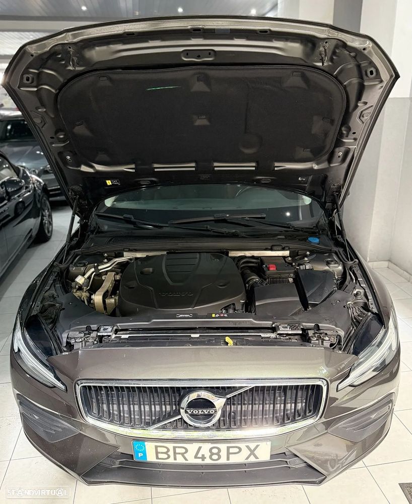 Volvo V60 D3 Momentum Pro - 48