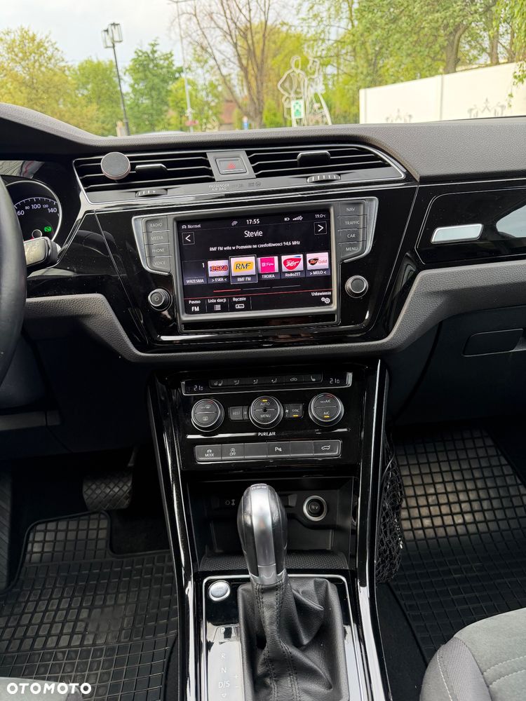 Volkswagen Touran 1.4 TSI BMT Highline DSG - 13