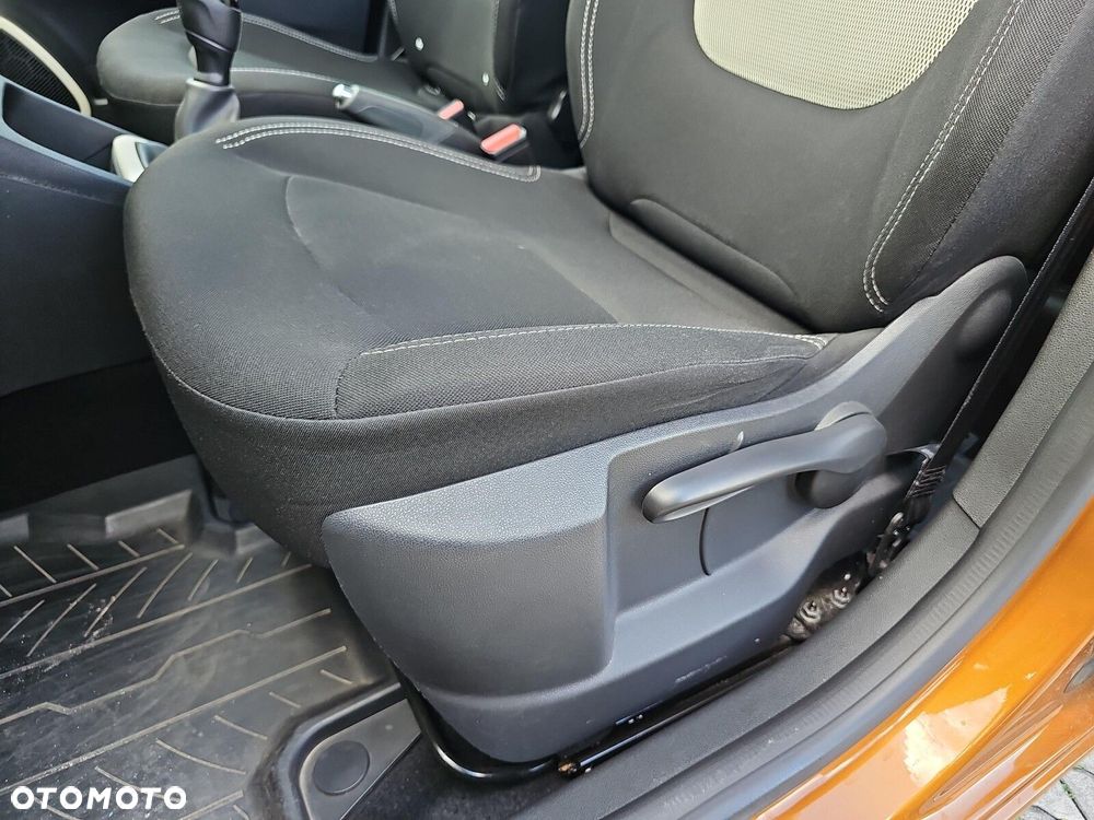 Renault Captur - 25