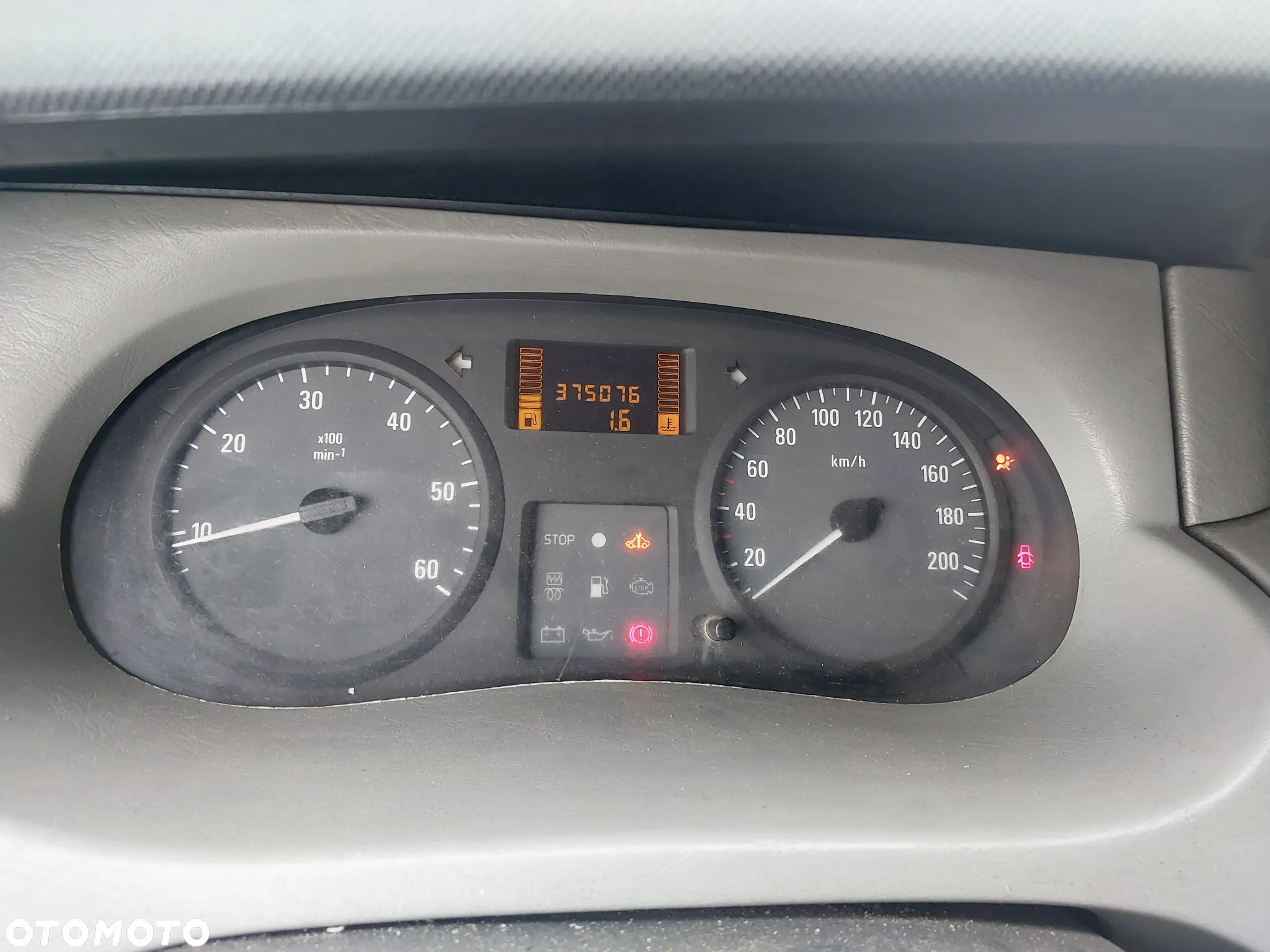 Opel Vivaro - 6