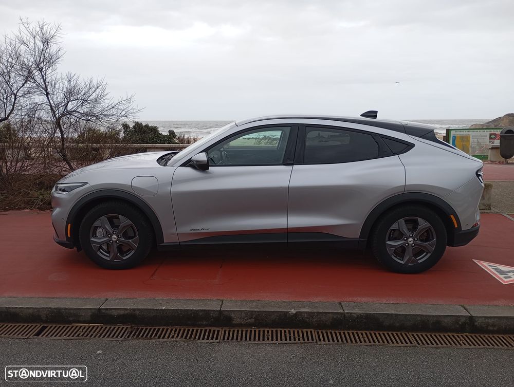 Ford Mustang Mach-E 75.7 kWh Premium AWD - 3