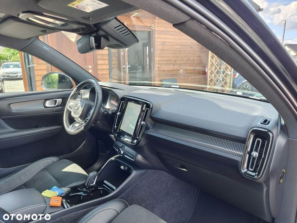 Volvo XC 40 82kWh Recharge Twin AWD Plus - 21