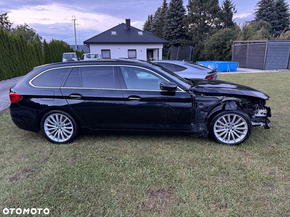 BMW Seria 5 540i xDrive Luxury Line sport - 4