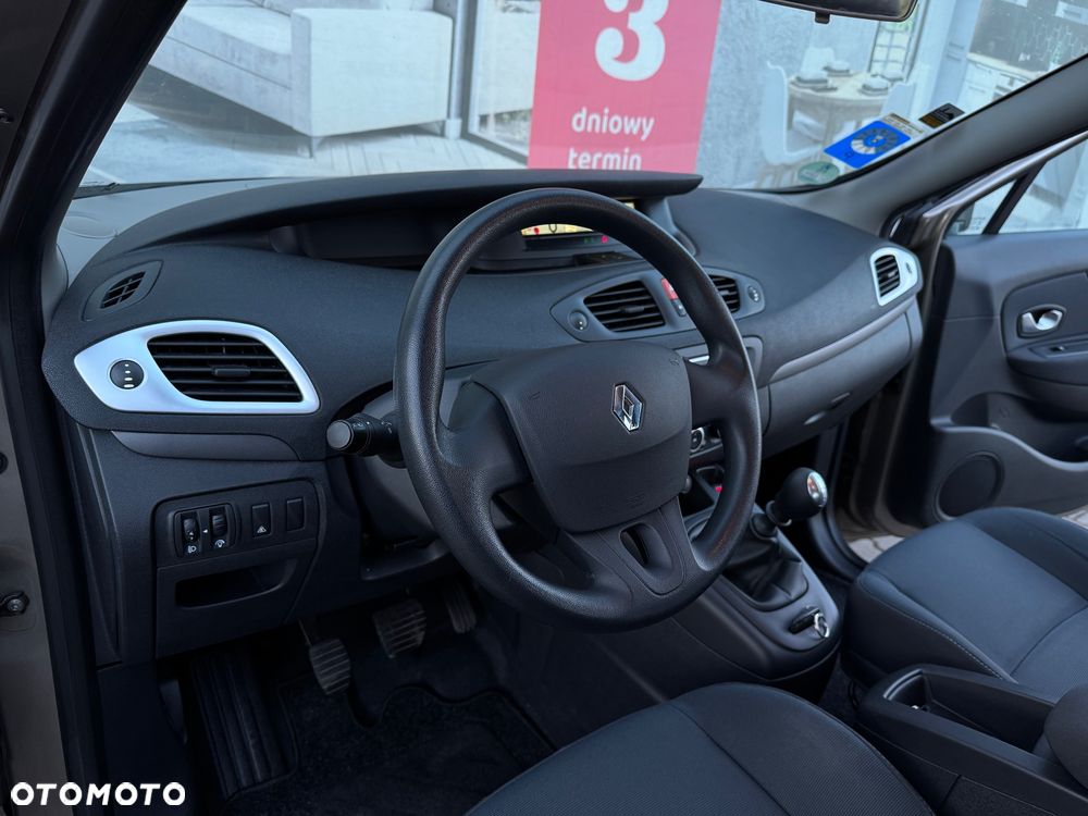 Renault Scenic - 23
