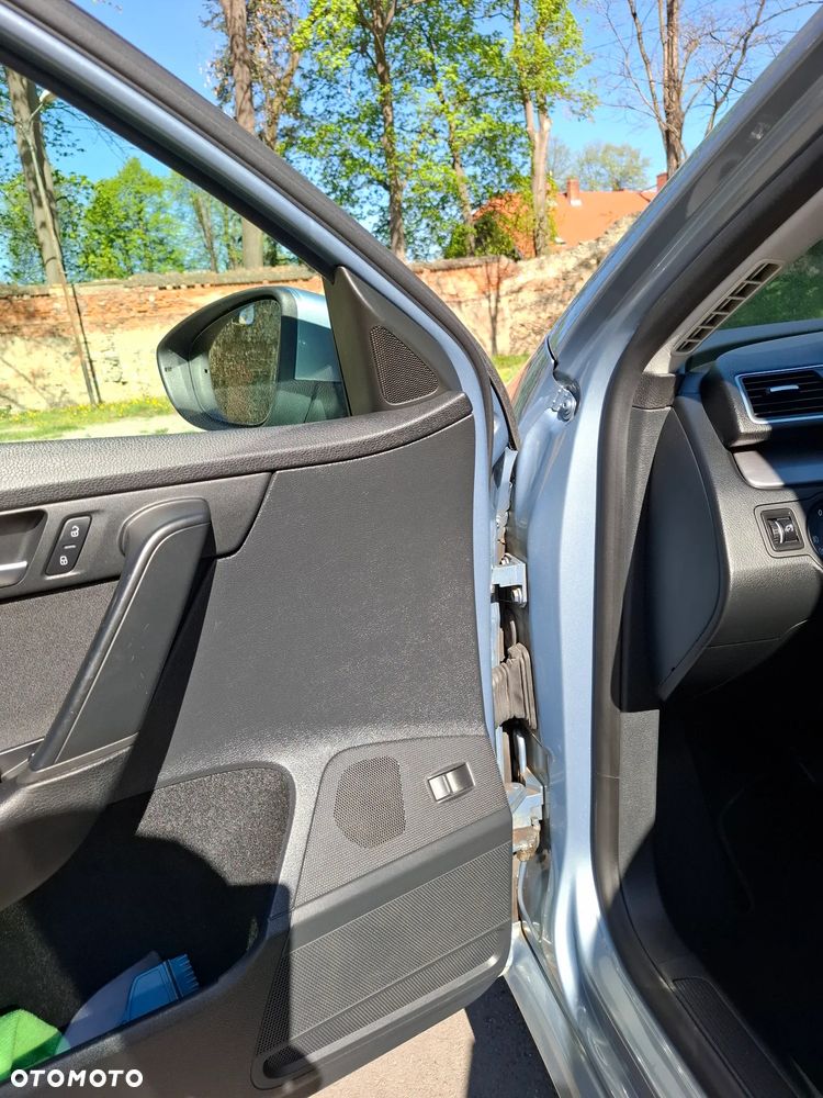Volkswagen Passat 2.0 TDI BlueMotion Technology Comfortline - 36