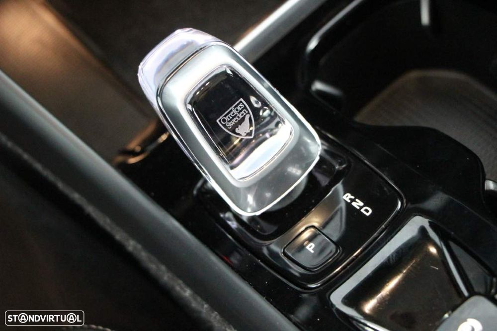 Volvo XC 40 2.0 B4 Inscription - 10