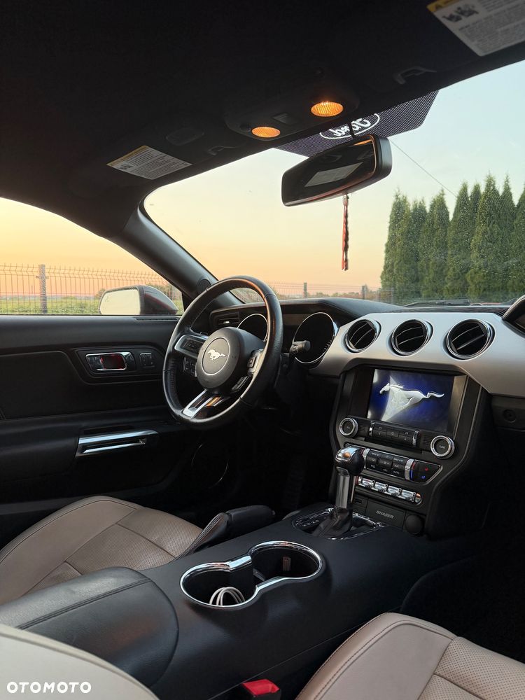 Ford Mustang 5.0 V8 GT - 5