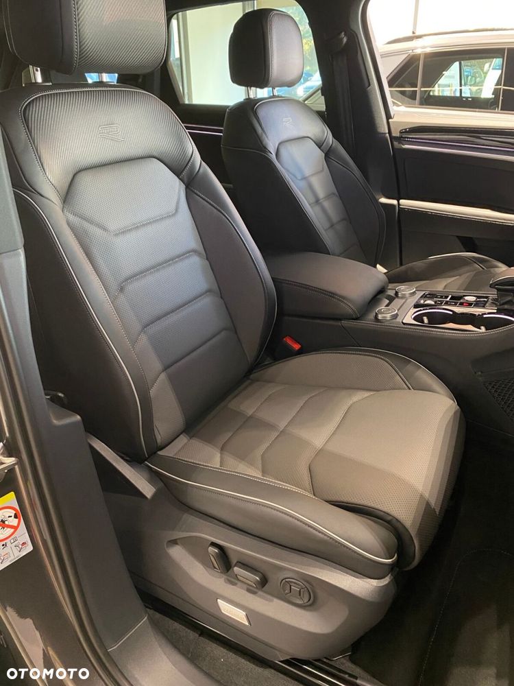 Volkswagen Touareg 3.0 V6 TDI 4Motion R-Line - 12