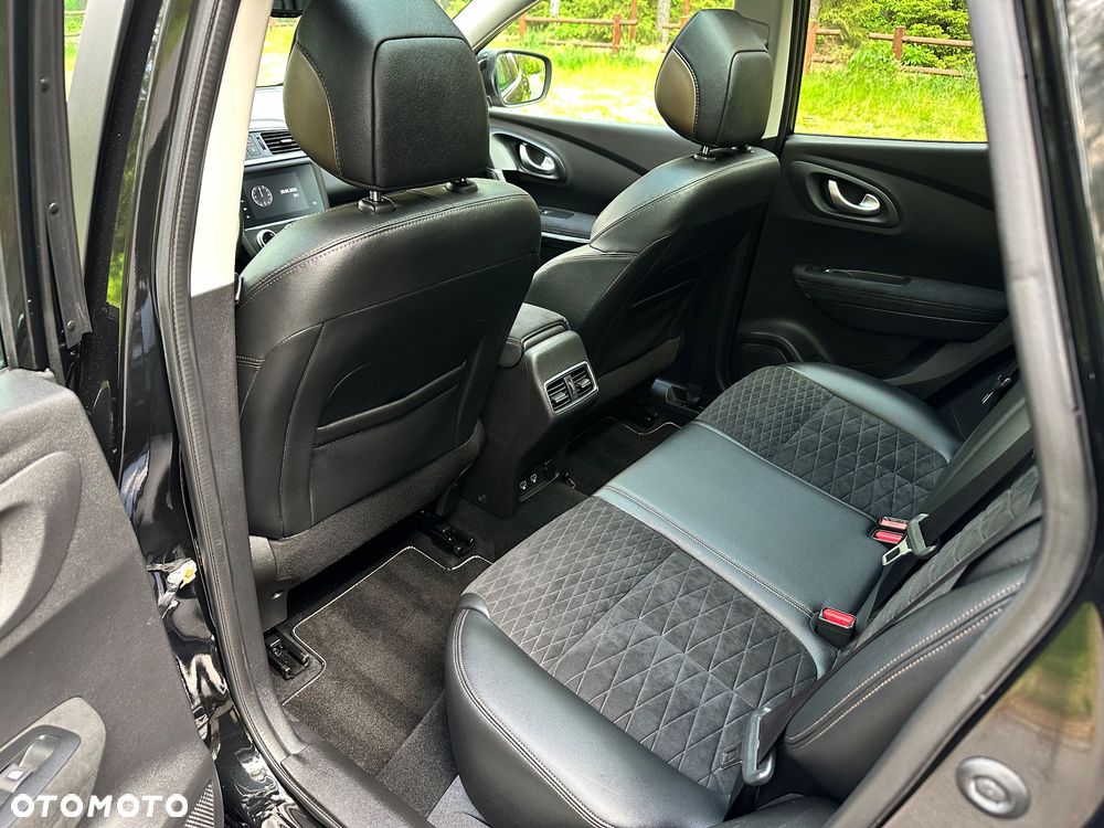 Renault Kadjar 1.3 TCe FAP Black Edition EDC - 24
