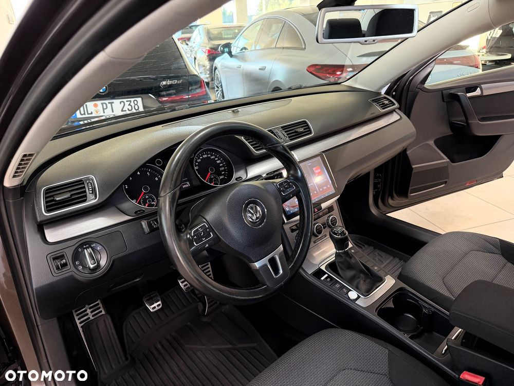 Volkswagen Passat 1.4 TSI Trendline - 23