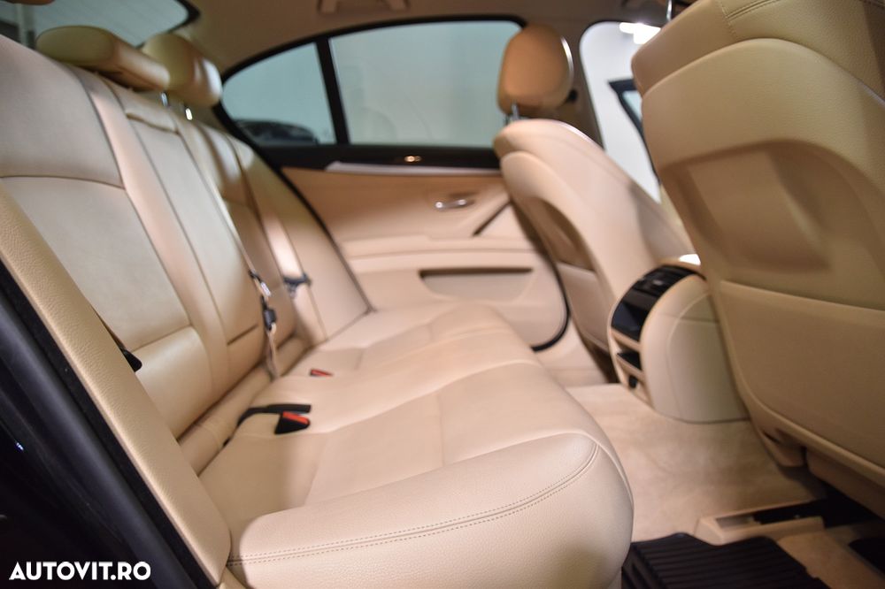 BMW Seria 5 - 10
