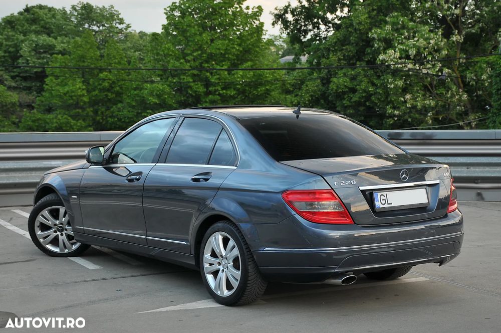 Mercedes-Benz C 220 CDI DPF (BlueEFFICIENCY) Avantgarde - 10