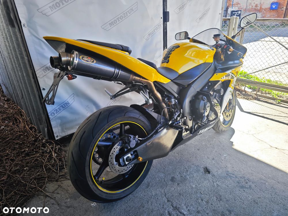 Yamaha YZF - 3