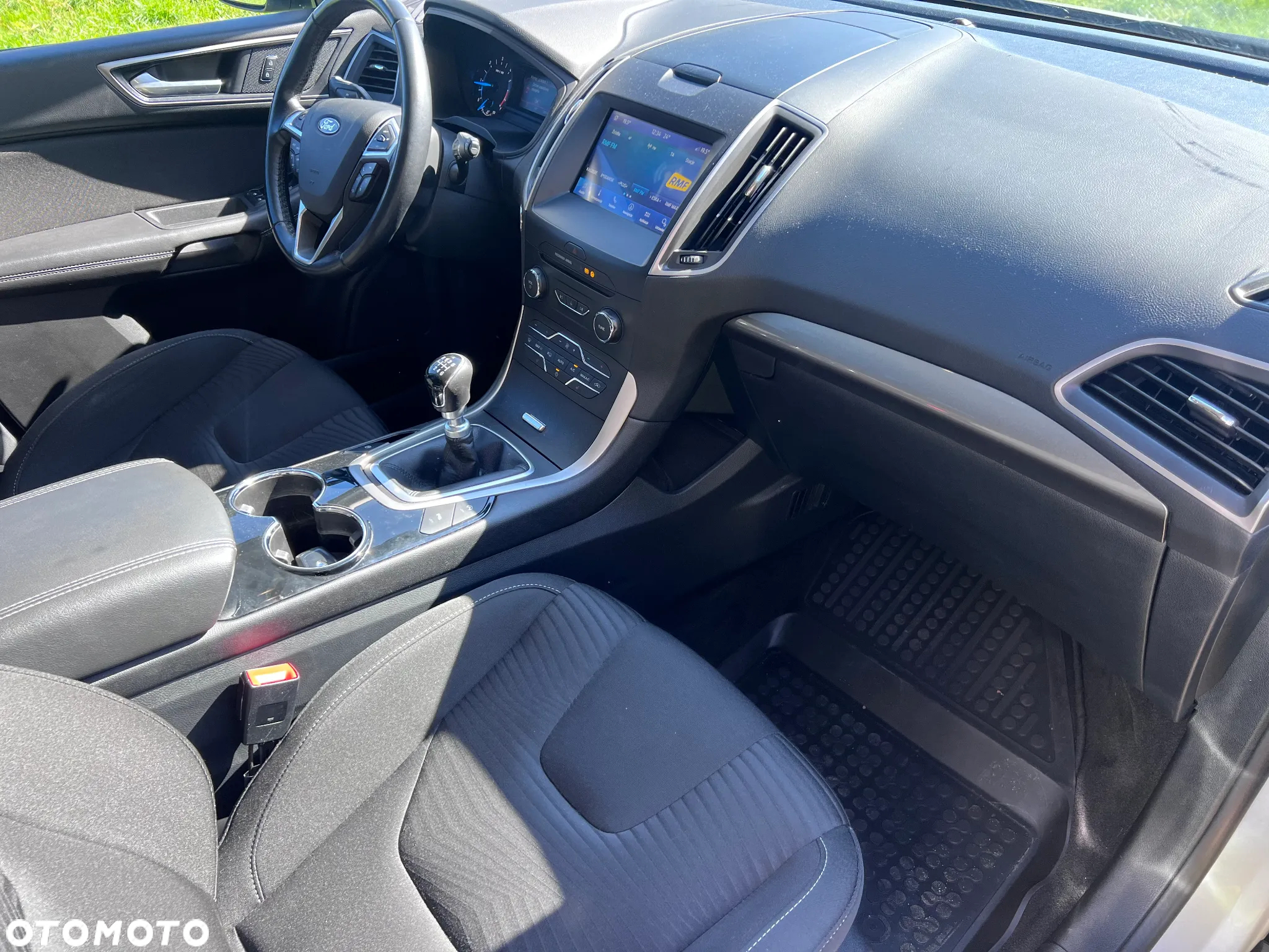 Ford S-Max - 10