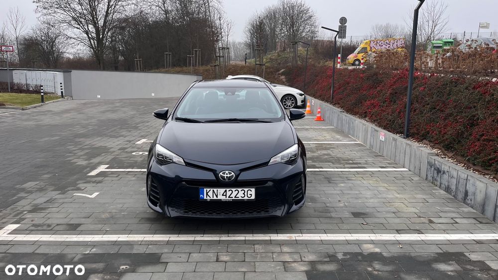Toyota Corolla - 3