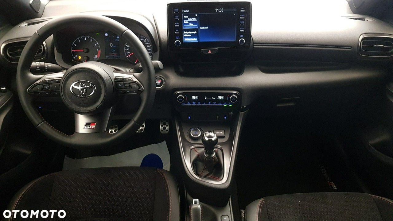 Toyota Yaris - 18