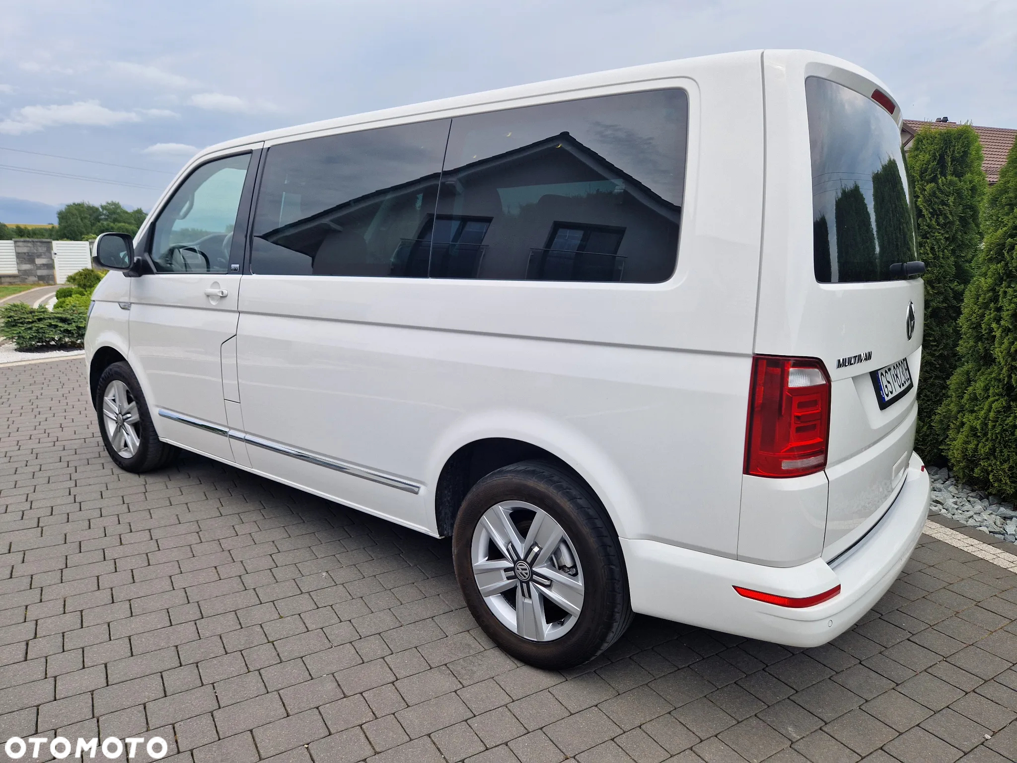 Volkswagen Multivan 2.0 TDI L1 Highline - 8