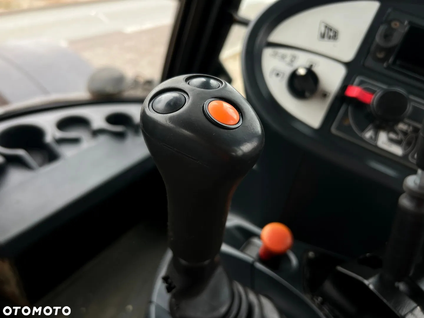 JCB Fastrac 3220 - 13