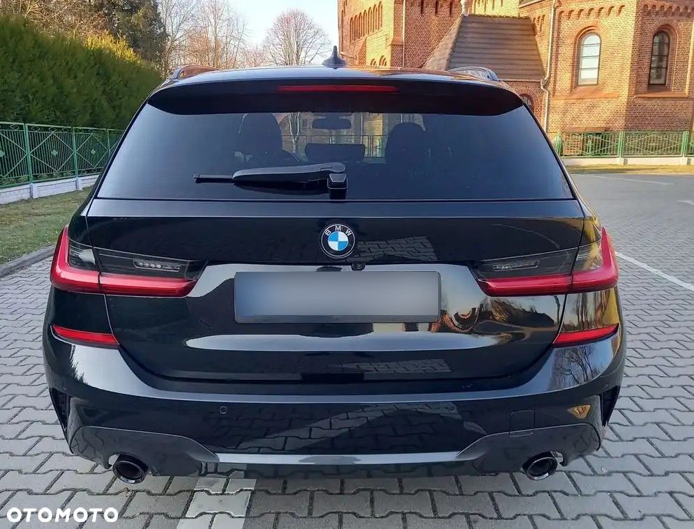 BMW Seria 3 330e xDrive M Sport sport - 2