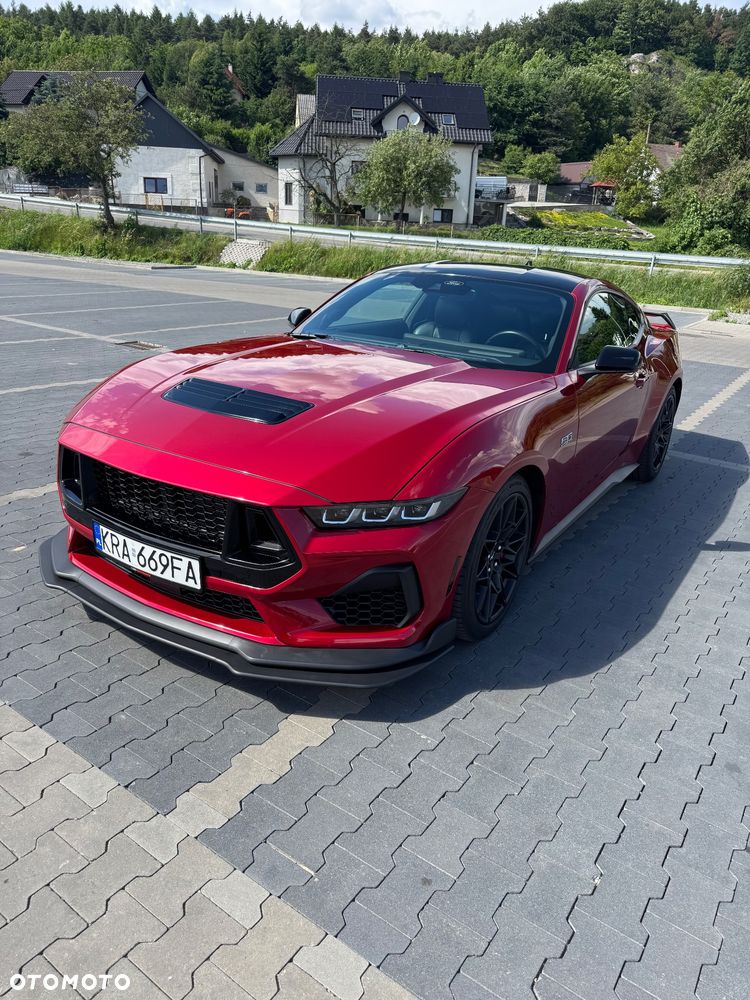 Ford Mustang - 1