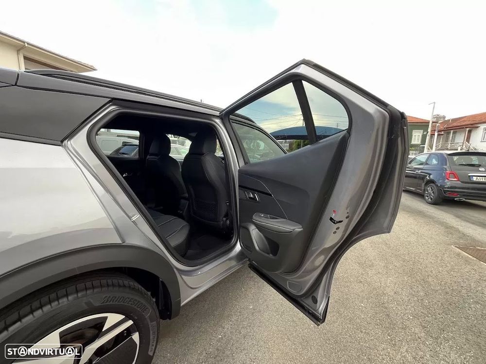 Peugeot e-2008 50 kWh GT - 43