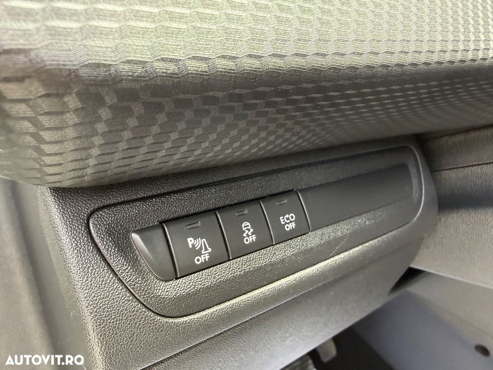 Peugeot 2008 PureTech 130 GPF Stop&Start Signature - 15