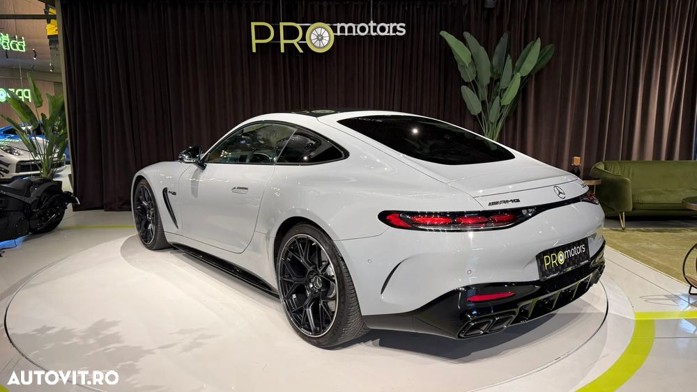 Mercedes-Benz AMG GT - 9