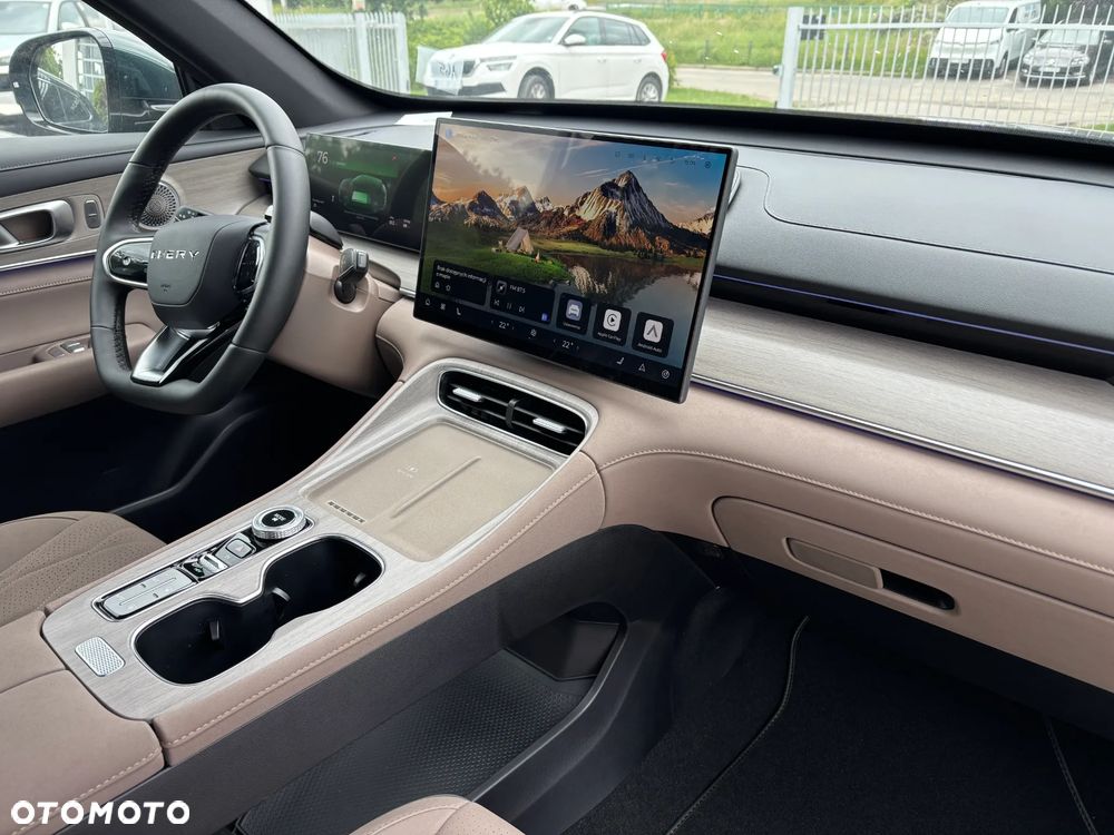 Chery Tiggo 8 1.5 T-GDI Super Hybrid Prestige DCT - 17