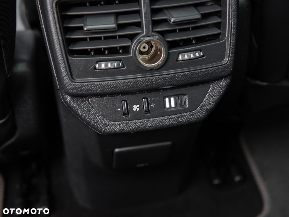 Peugeot 5008 BlueHDi 180 EAT6 GT - 28