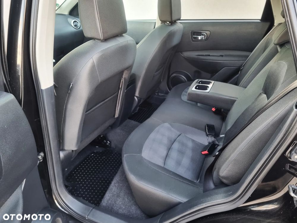 Nissan Qashqai - 12