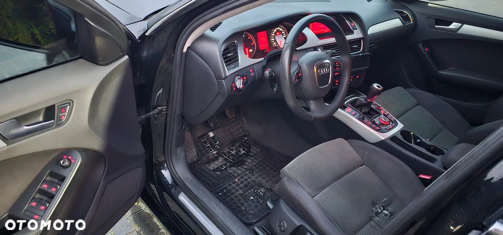 Audi A4 Avant - 8