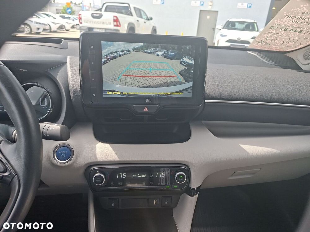 Toyota Yaris - 18