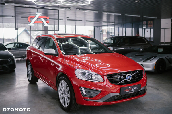 Volvo XC 60 T6 AWD Drive-E R-Design Momentum