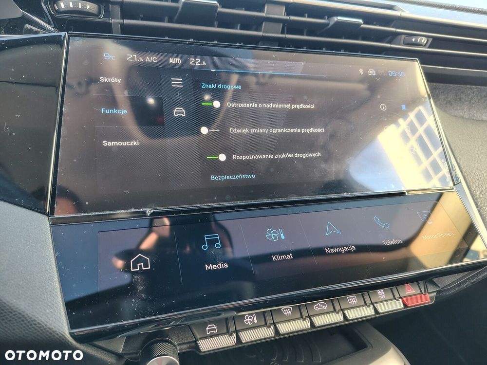Peugeot 408 1.2 PureTech Allure S&S EAT8 - 23