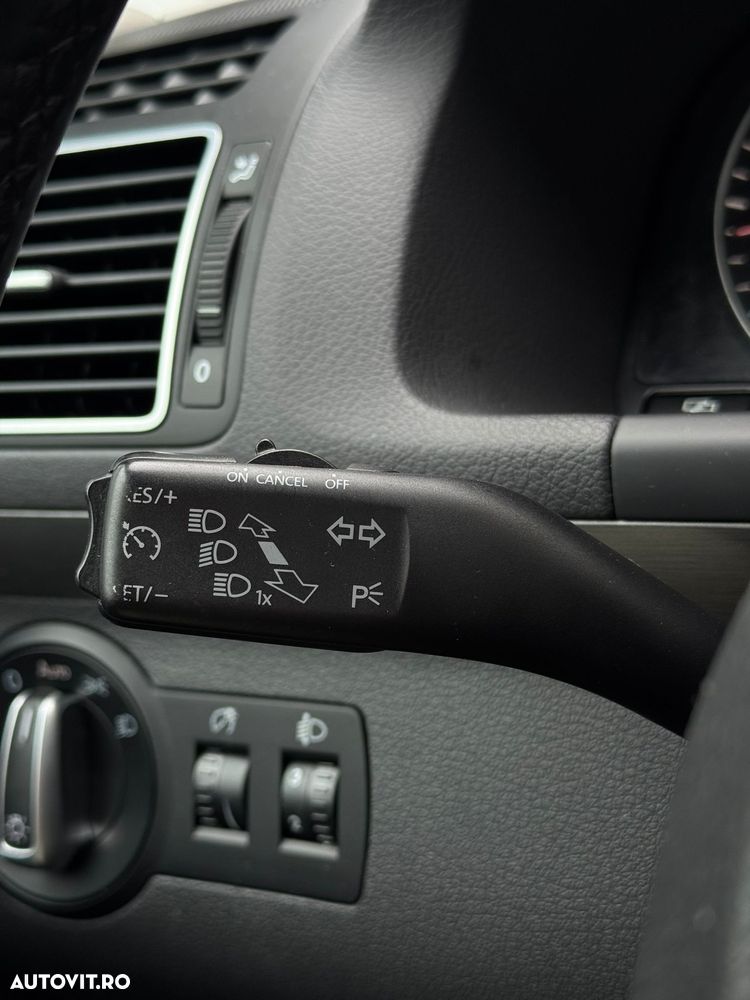 Volkswagen Touran 1.6 TDI DPF Comfortline - 35
