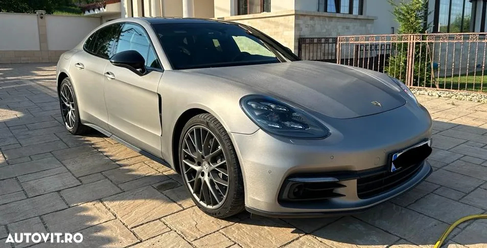 Porsche Panamera 4S - 2