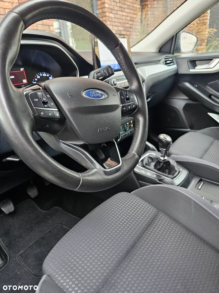 Ford Focus 1.0 EcoBoost Start-Stopp-System ST-LINE DESIGN - 16