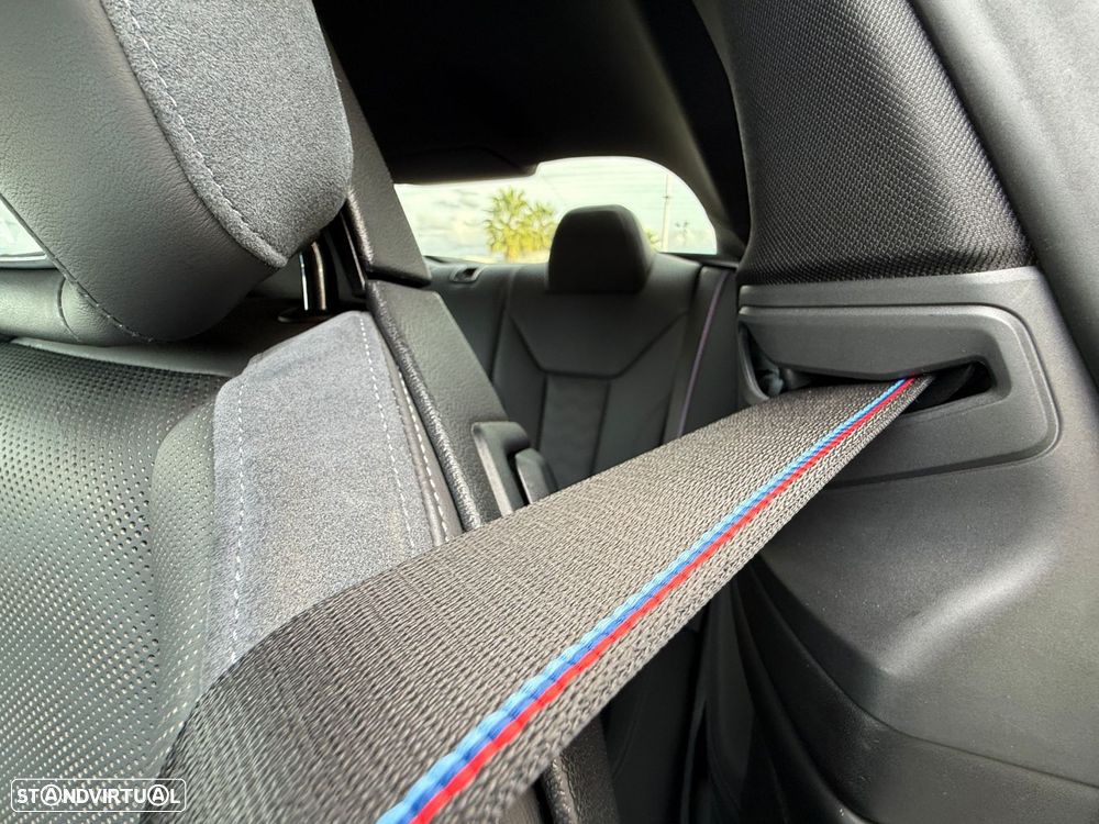 BMW M4 Competition - 22