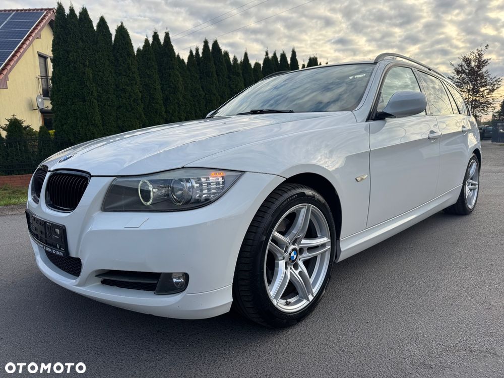 BMW Seria 3 318d DPF Touring - 8