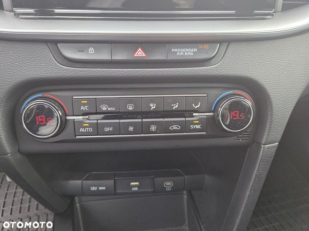 Kia Ceed 1.5 T-GDI M - 19