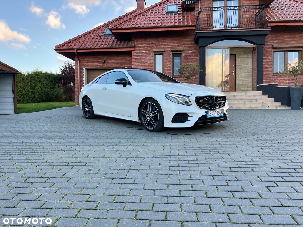 Mercedes-Benz Klasa E 400 Coupe 4-Matic 9G-TRONIC - 4