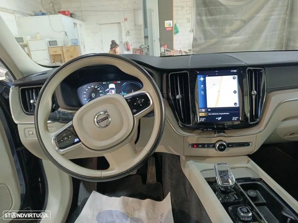 Volvo XC 60 2.0 T8 PHEV Inscription AWD - 8