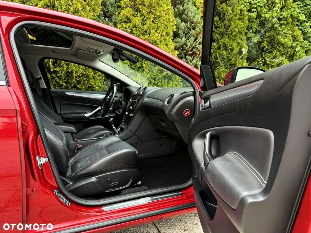 Ford Mondeo - 34