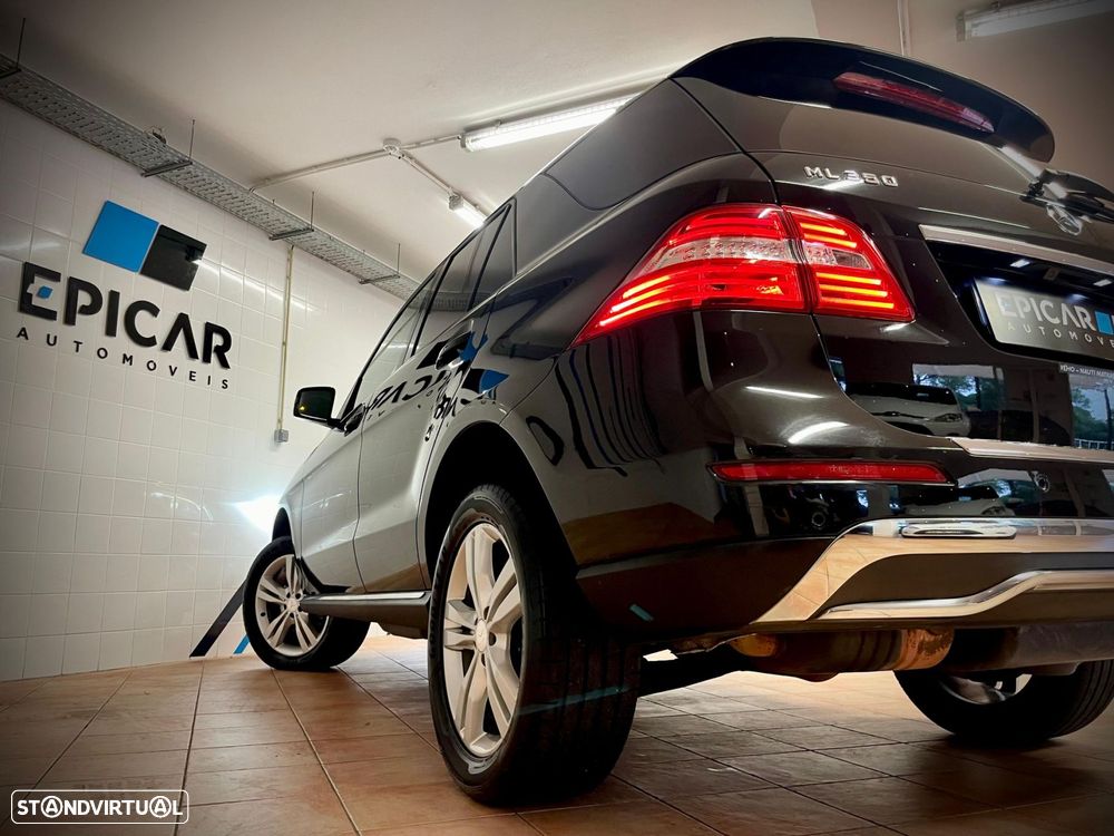 Mercedes-Benz ML 350 BlueTEC 4MATIC 7G-TRONIC - 52