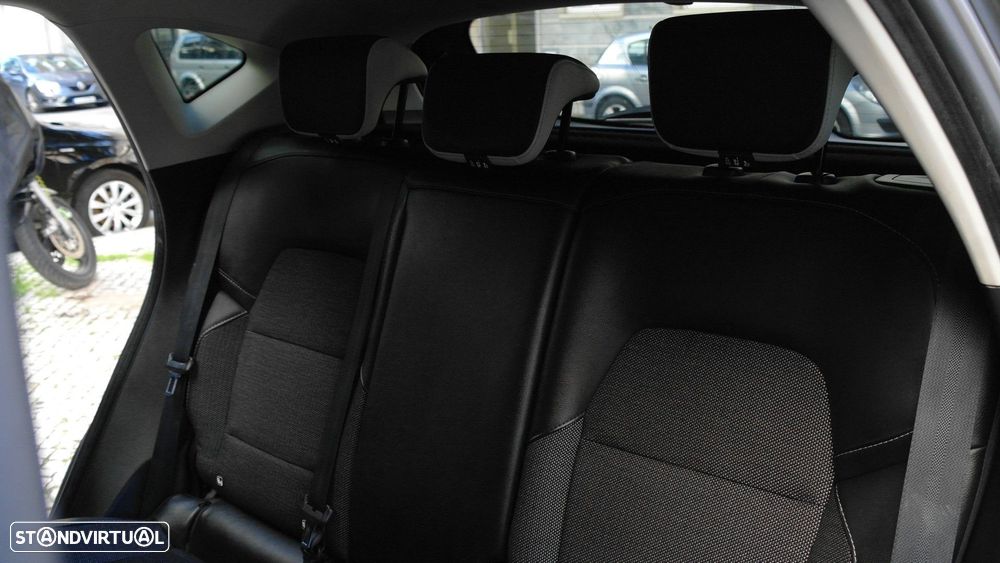 Renault Captur 1.0 TCe Techno - 23