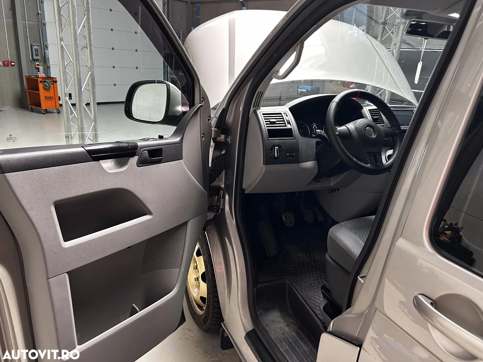 Volkswagen Transporter - 13