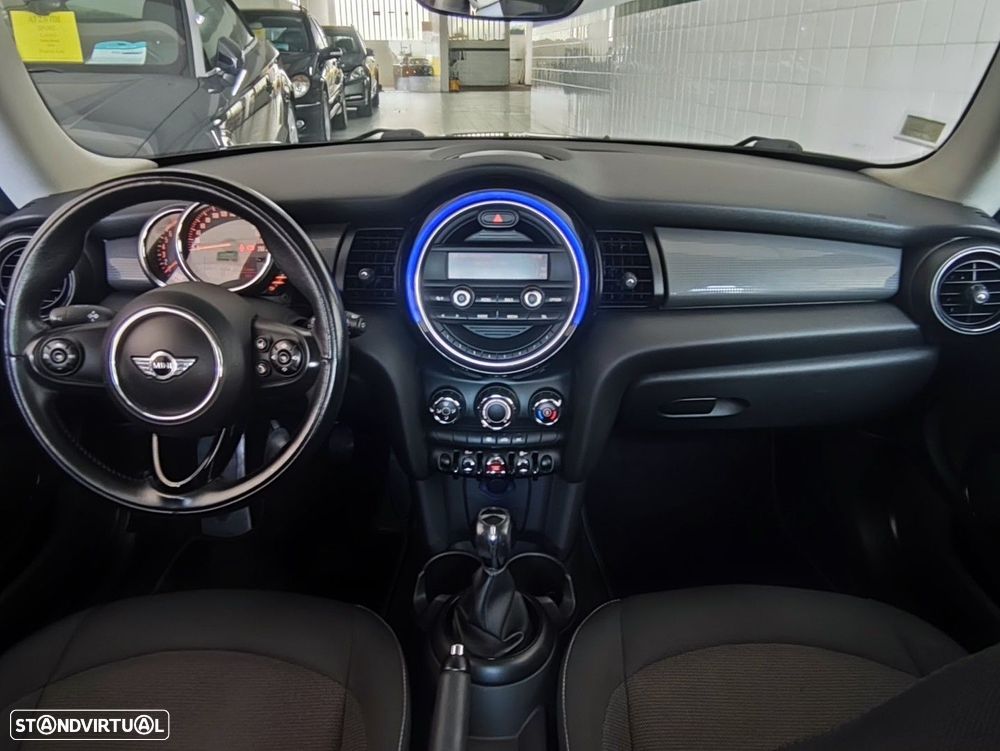 MINI 3 Portas One - 14