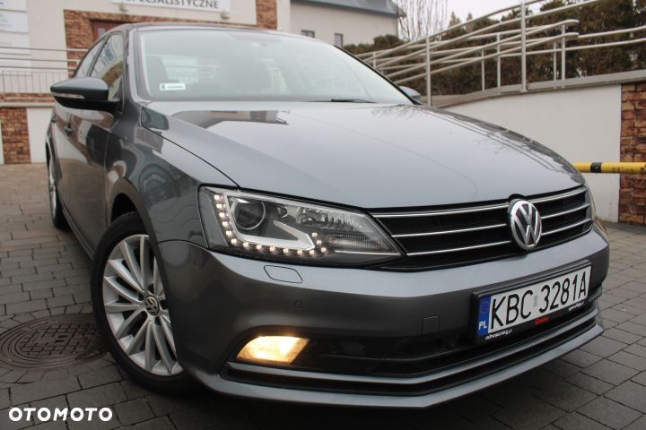 Volkswagen Jetta 1.4 TSI BMT Trendline - 8
